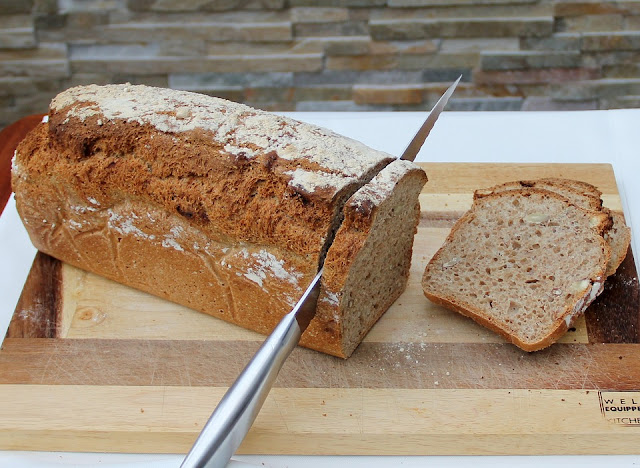 Soetsuurdeeg brood Resepte